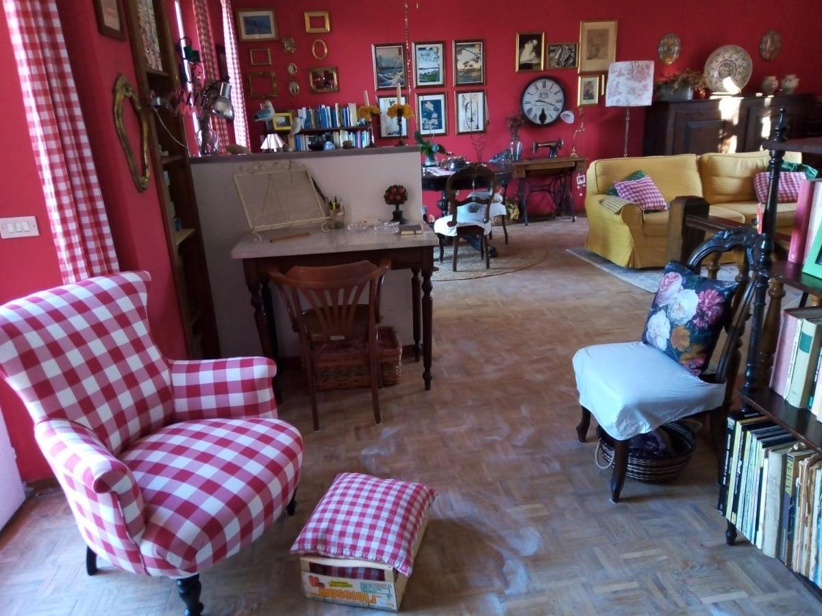 B&B La Gallinella Rossa Baschi Esterno foto